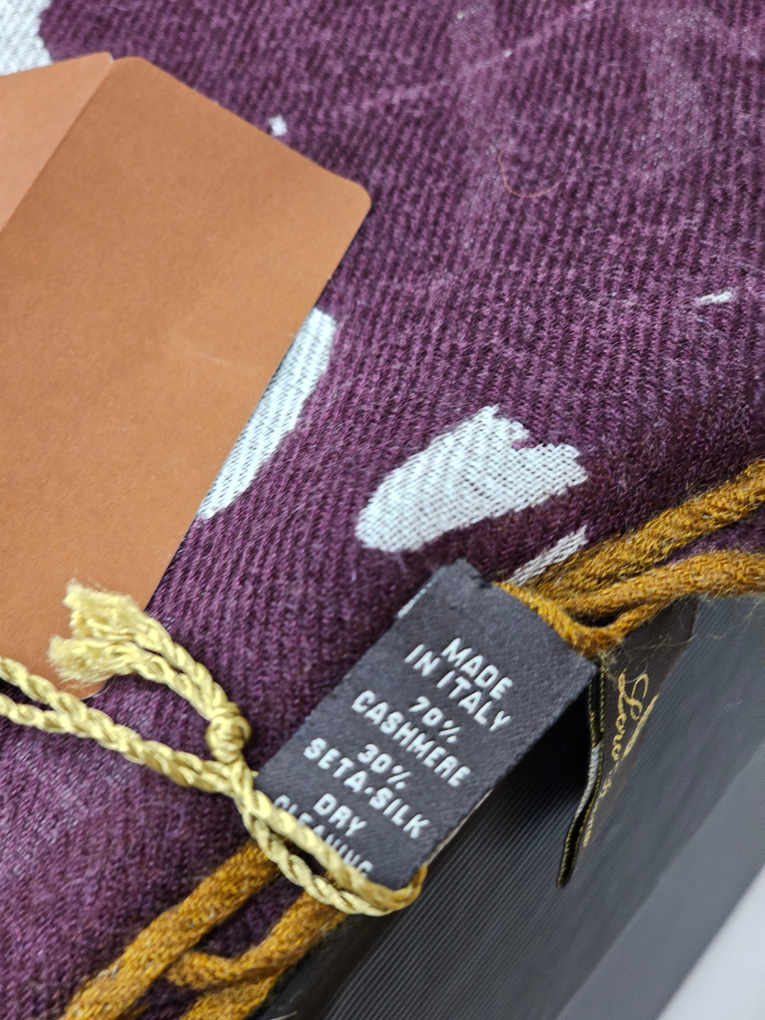 Loro PianaAccessories - Scarves - Loro Piana Women Scarf - 70% Cashmere - FAG3137 - Yellow - Ask Me Wear