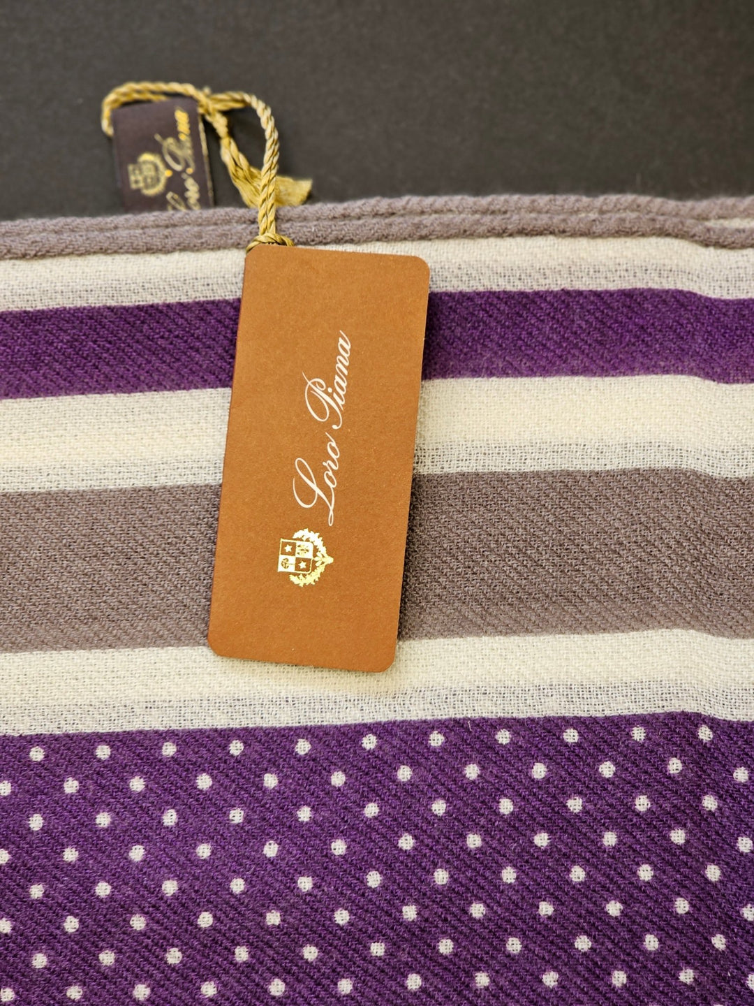 Loro PianaAccessories - Scarves - Loro Piana Women Scarf - Carre Vacanze Romane - 70% Cashmere - FAF8685 - Ask Me Wear
