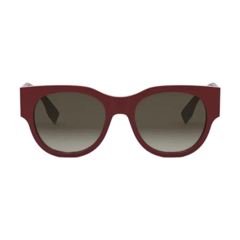 Fendi Sunglasses Square Full Rim, Red Frame And Brown Gradient Lens Fe40147I66F