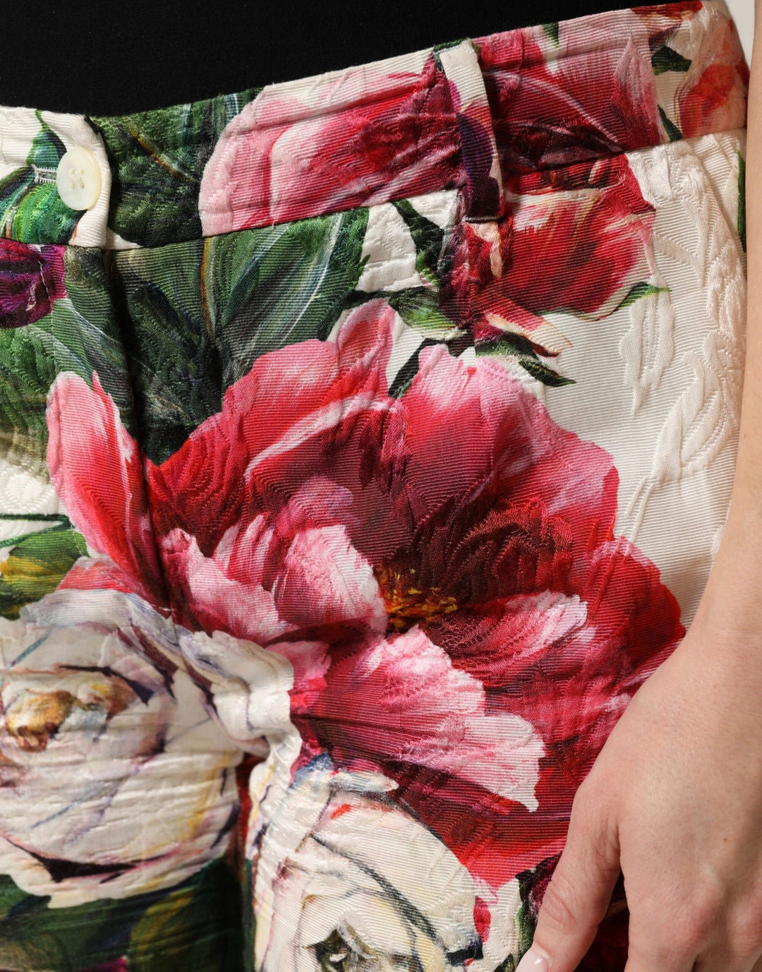 Dolce &amp; Gabbana Sample Sale Dolce &amp; Gabbana Multicolor Rose Floral Cropped Trousers Pants - | Designer outlet