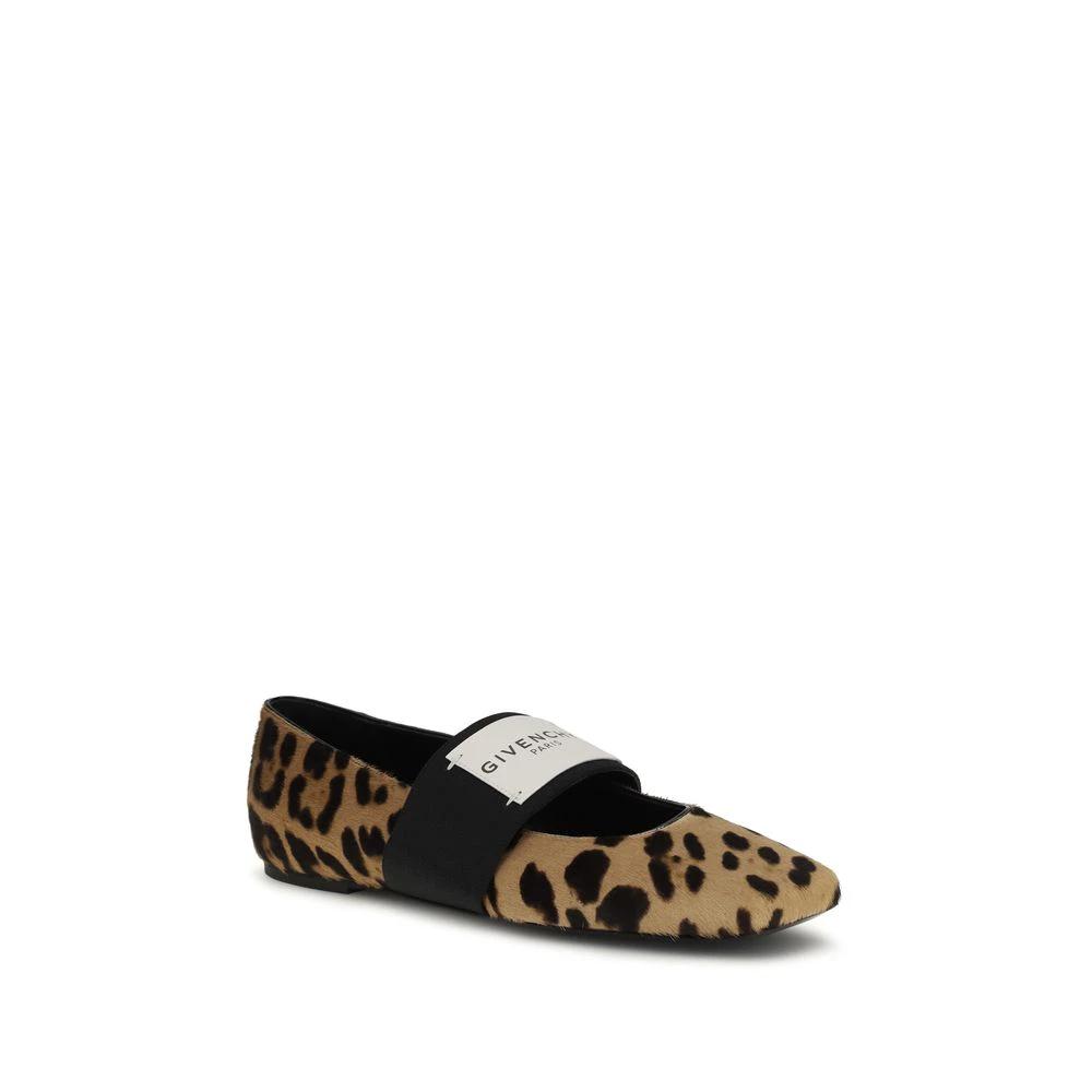 Givenchy Sample Sale Givenchy Beige Calf Leather Bos Taurus Ballet Flats - | Designer outlet
