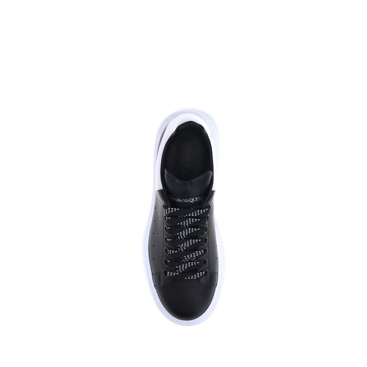Alexander McQueen Sample Sale Alexander McQueen Black Calf Leather Bos Taurus Platform Sneakers - | Designer outlet