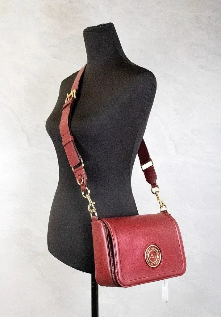 Marc Jacobs Sample Sale | Marc Jacobs Medium Metal Signet Syrah Smooth Leather Flap Crossbody Purse Bag - | Designer outlet