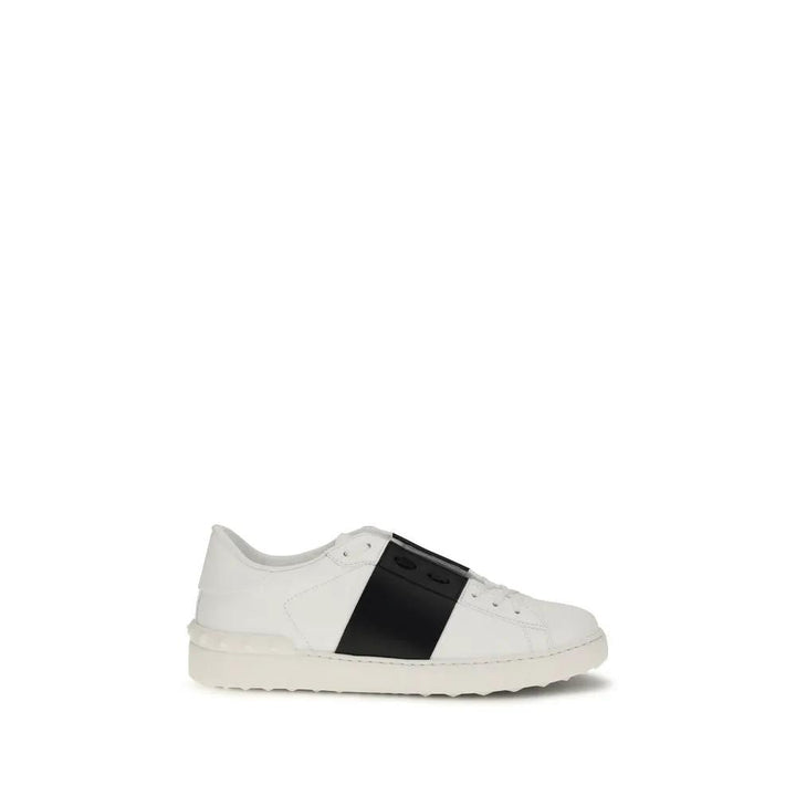 Valentino Garavani Black And White Calf Leather Bos Taurus Low Top Sneakers