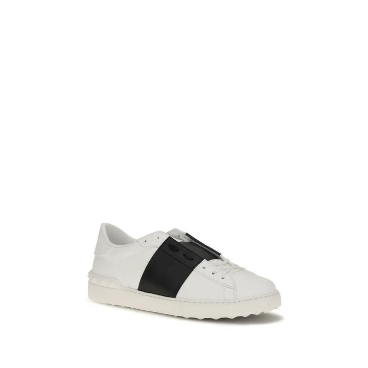 Valentino Garavani Black And White Calf Leather Bos Taurus Low Top Sneakers