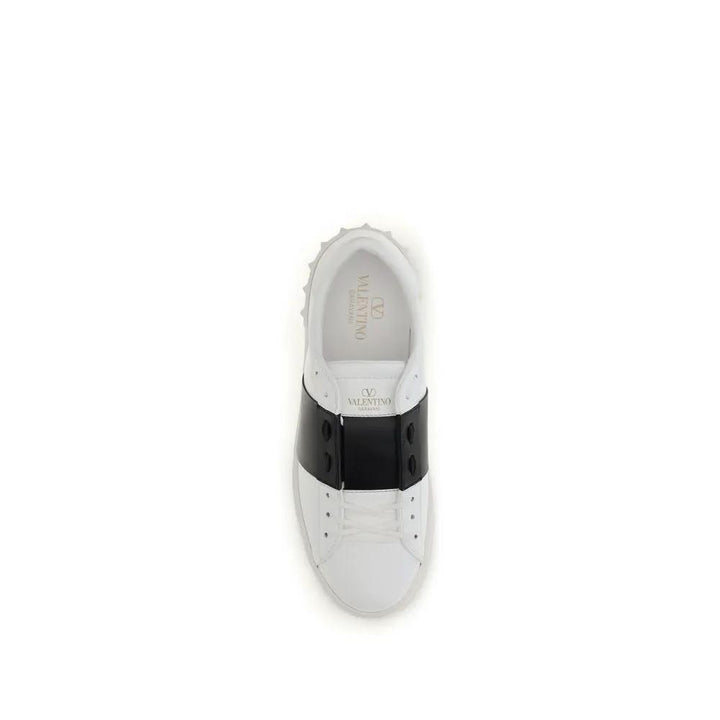Valentino Garavani Black And White Calf Leather Bos Taurus Low Top Sneakers