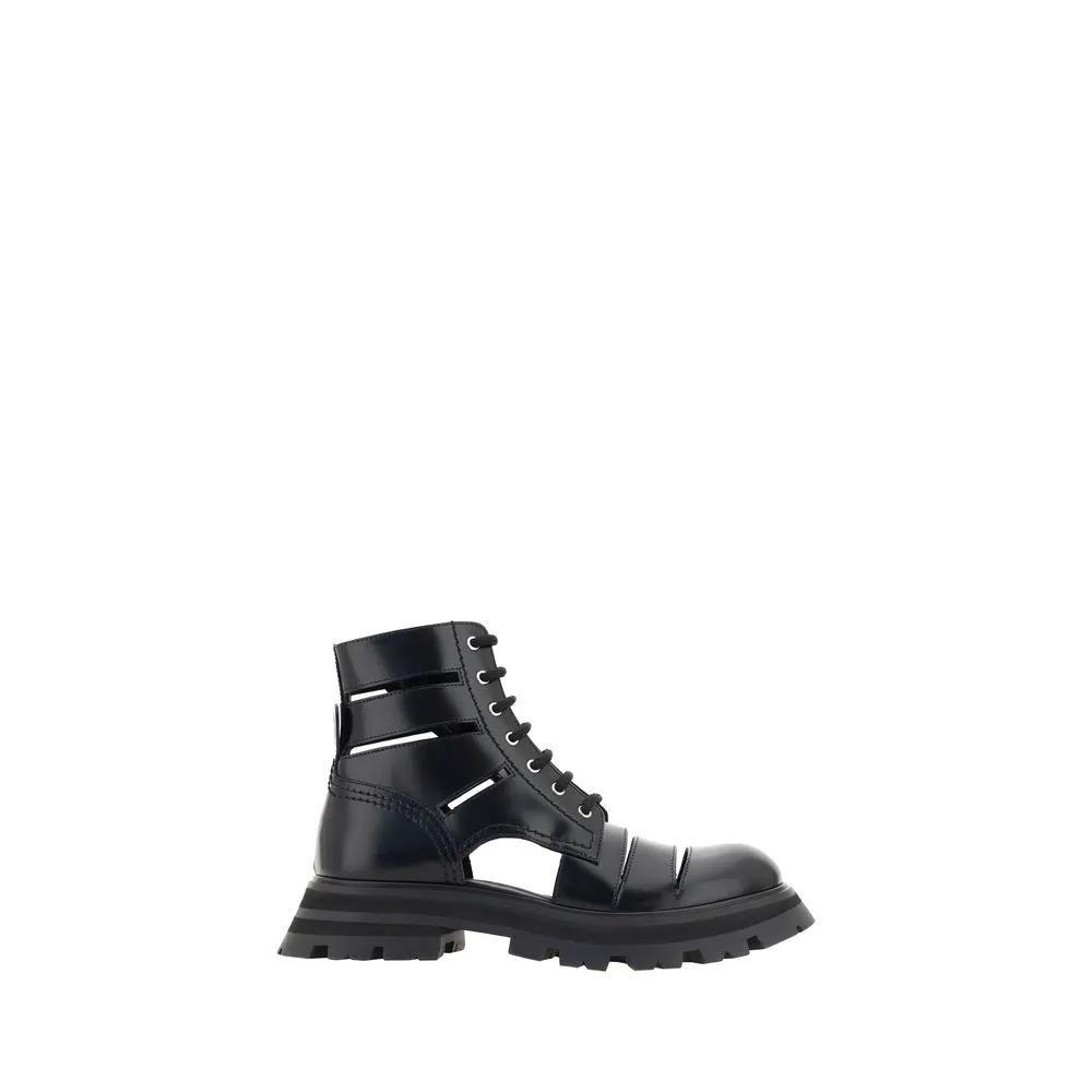 Alexander McQueen Sample Sale | Alexander McQueen Black Calf Leather Bos Taurus Lace-Up Boots - | Designer outlet