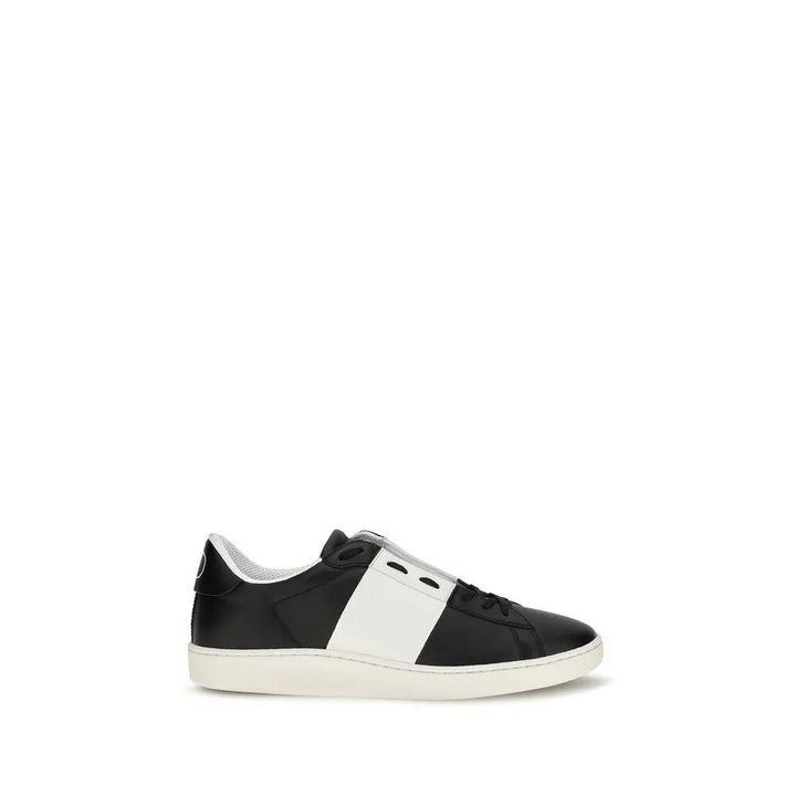 Valentino Garavani Sample Sale | Valentino Garavani Black Calf Leather Bos Taurus Sneakers - | Designer outlet