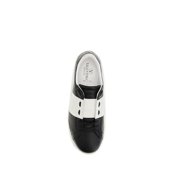 Valentino Garavani Sample Sale | Valentino Garavani Black Calf Leather Bos Taurus Sneakers - | Designer outlet