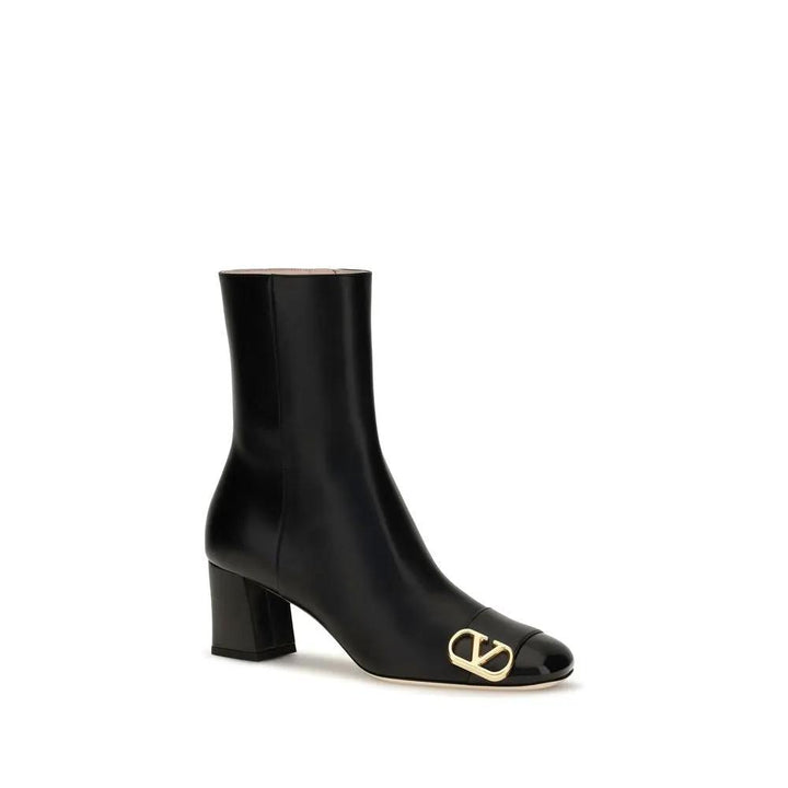 Valentino Garavani Sample Sale | Valentino Garavani Black Calf Leather Bos Taurus Ankle Boots - | Designer outlet