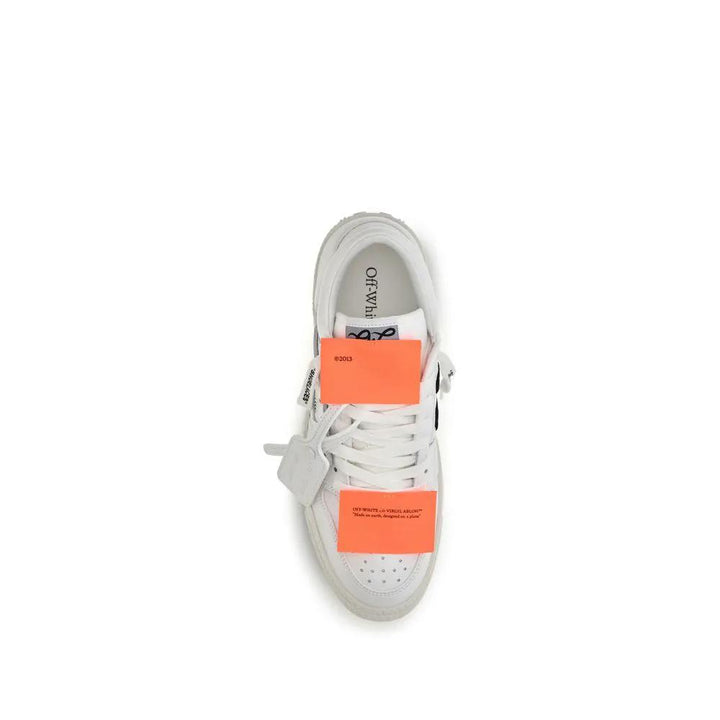Off-White Sample Sale | Off-White White Calf Leather Bos Taurus Low Top Sneakers - | Designer outlet