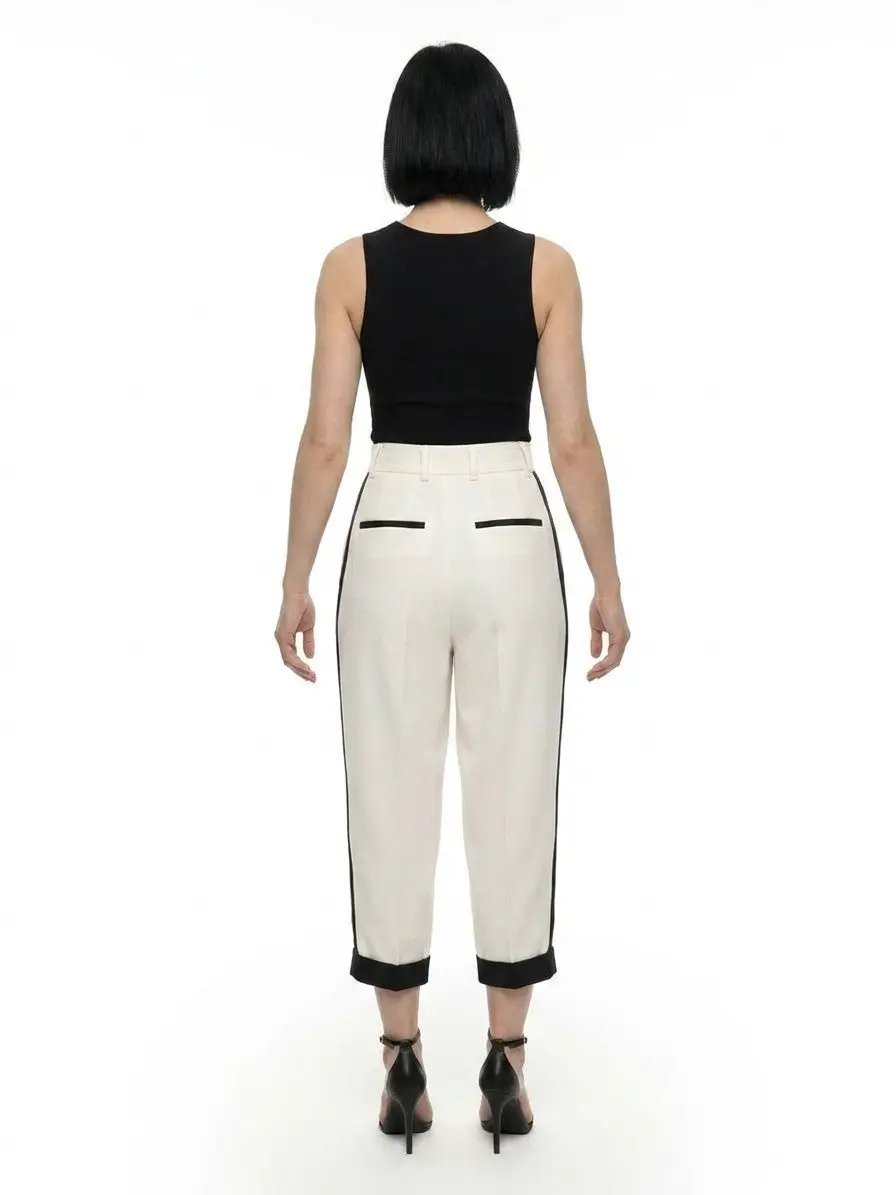 Dolce &amp; Gabbana Sample Sale | Dolce &amp; Gabbana White Virgin Wool Casual Pants - | Designer outlet