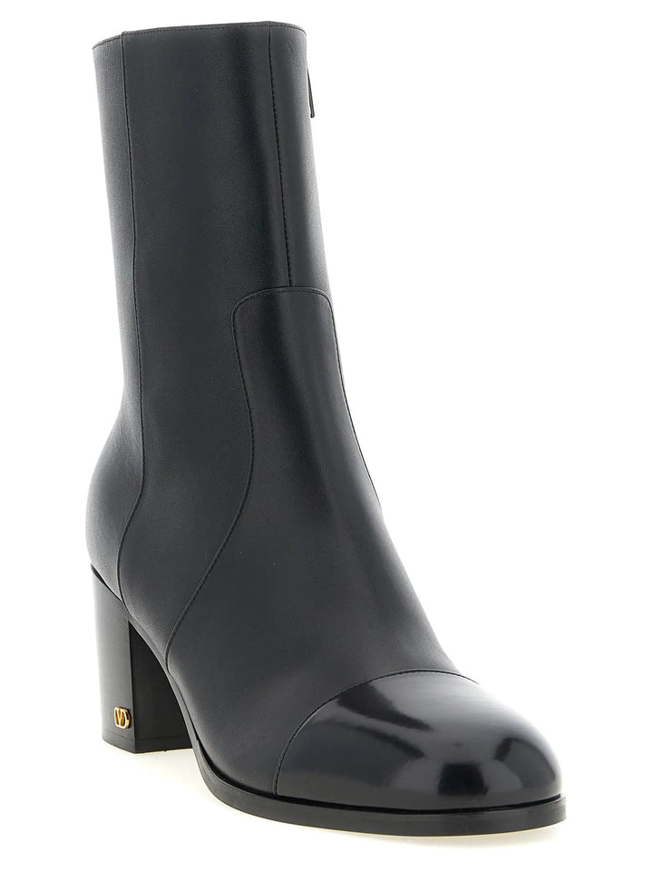 Valentino Garavani Sample Sale | Valentino Garavani Black Calfskin Ankle Boots - | Designer outlet
