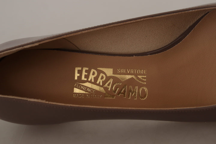 Salvatore Ferragamo Elegant Caraway Brown Pumps with Vara Bow