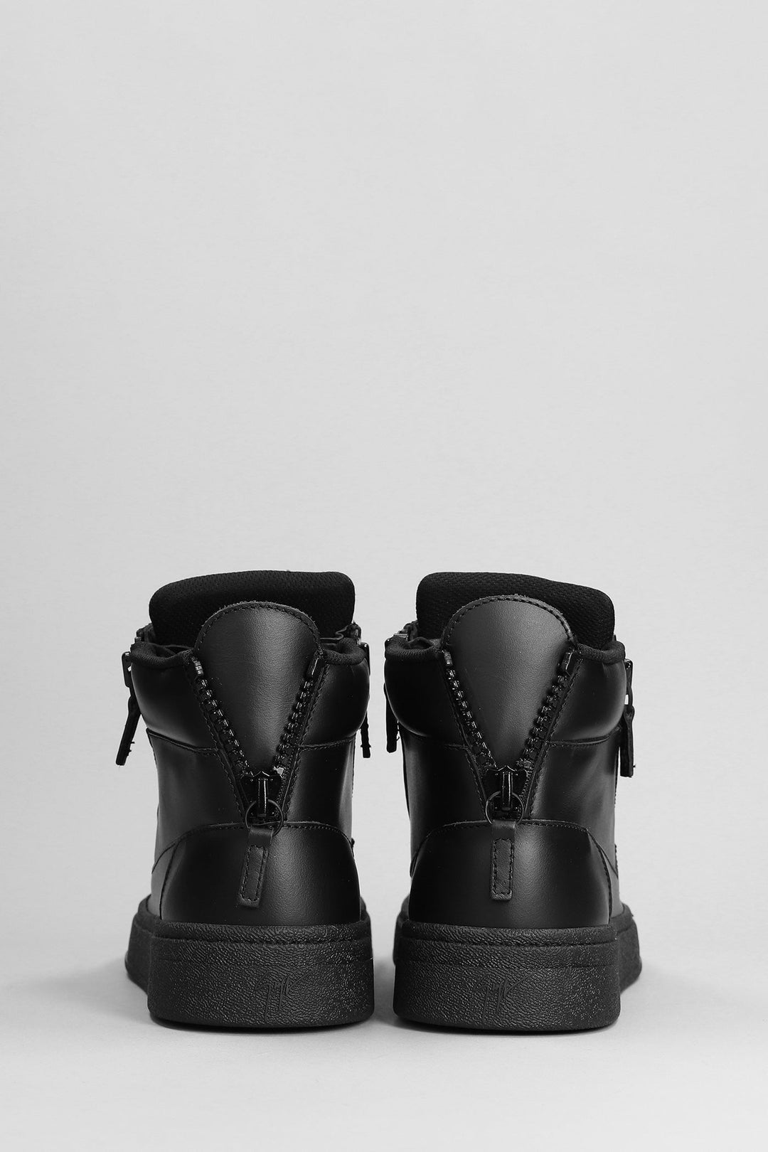 Giuseppe Zanotti Sneakers in black leather