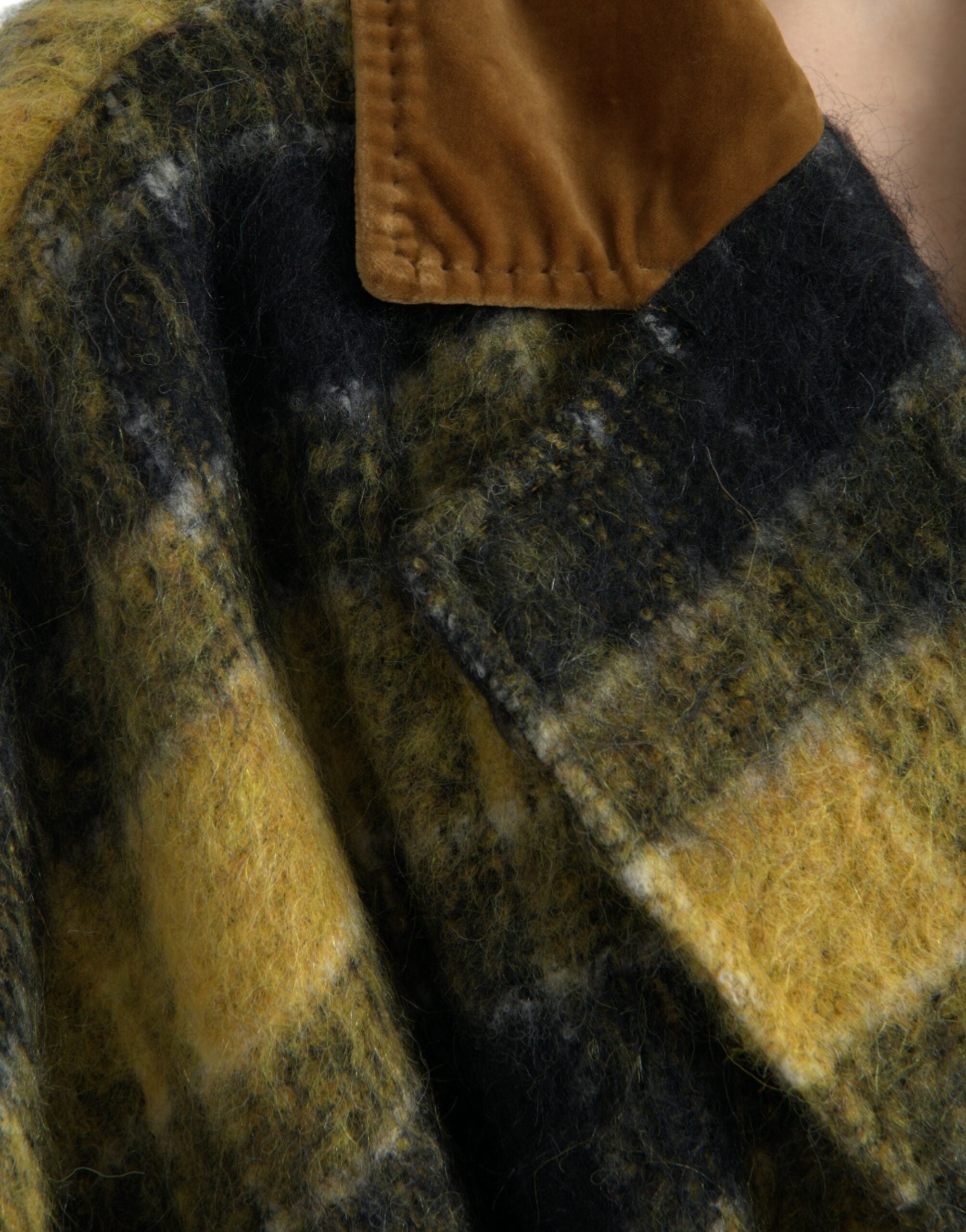 【VIP価格】DOLCE & GABBANA Sunny Yellow Checkered Trench Dolce & Gabbana Chic Checkered Long Trench Coat in Sunny