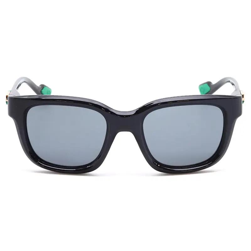 Gucci Sunglasses Square Full Rim, Shiny Black Frame And Gradient Grey Silver Mirror Lens Gg1621S001