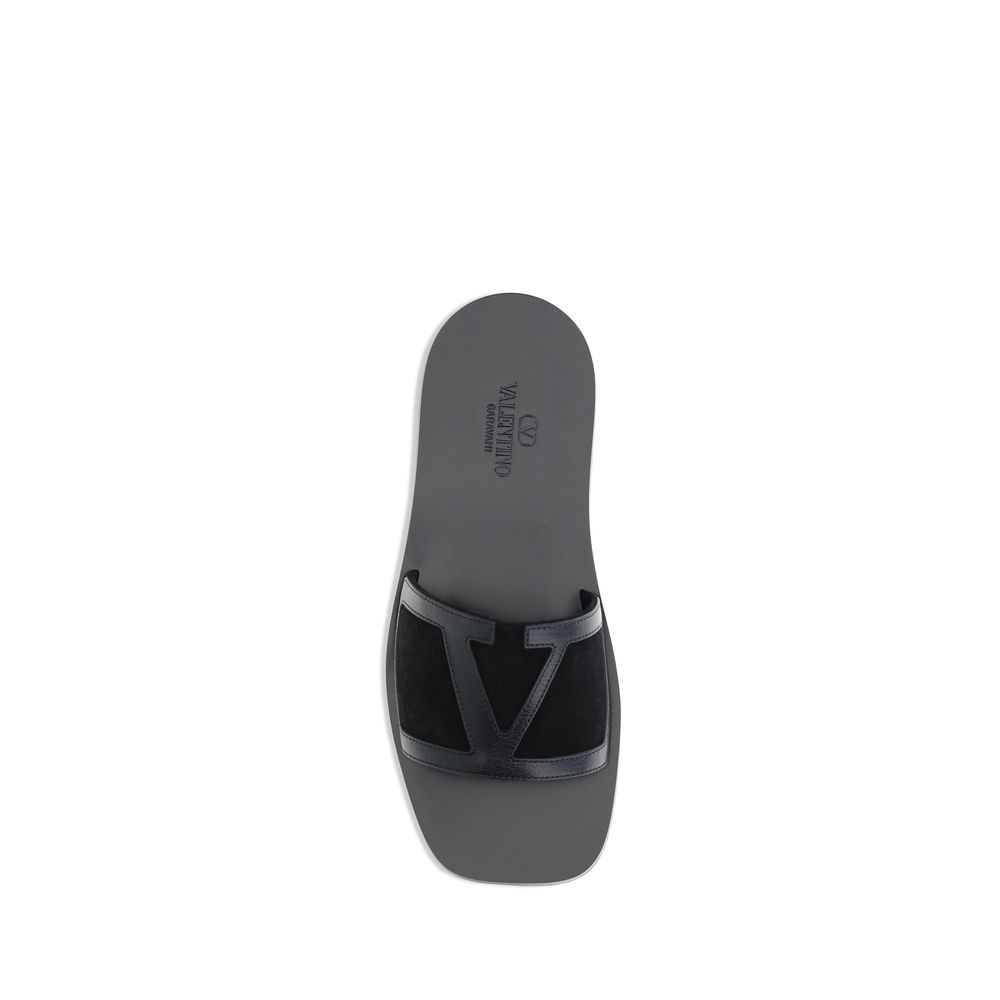 Valentino Garavani Viva Superstar Sandals