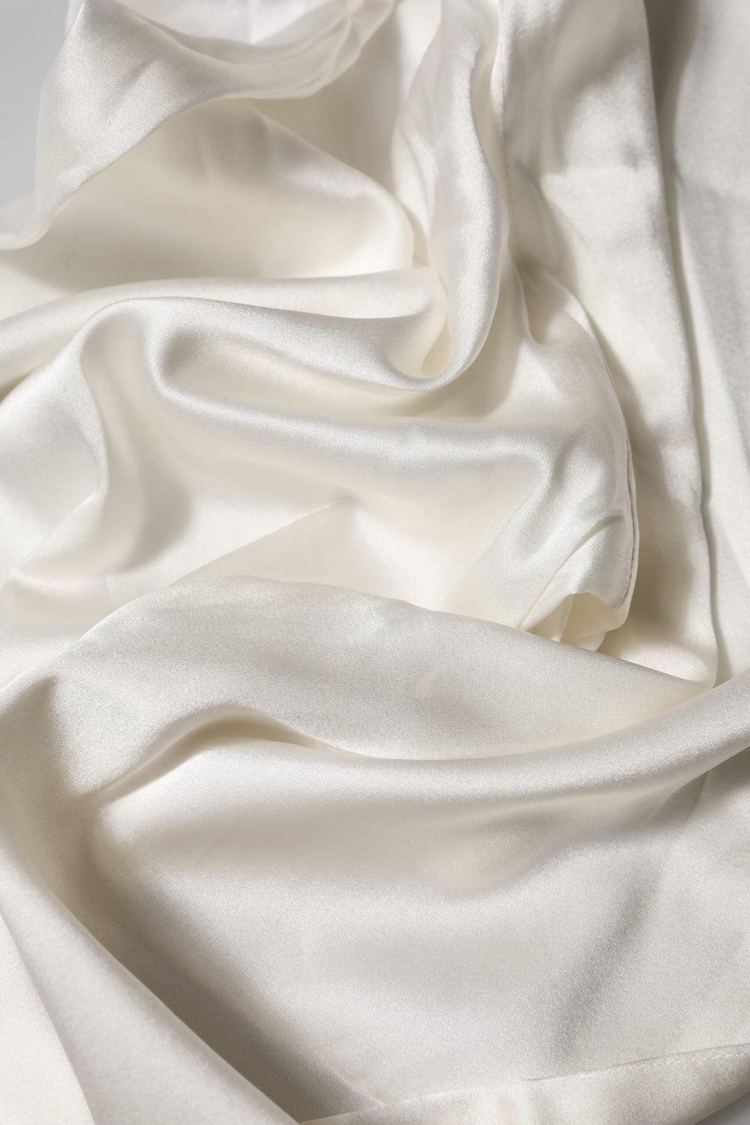 Dolce &amp; Gabbana Sample Sale Dolce &amp; Gabbana Ivory Silk Tapered High Waist Pants - | Designer outlet
