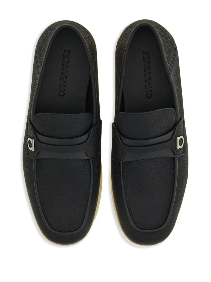 Ferragamo Gancini-Plaque Leather Loafers 021599768454