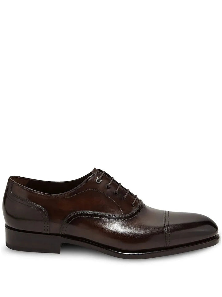 Ferragamo Gancini Leather Oxford Shoes in BROWN
