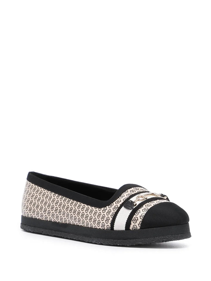 Ferragamo Kelsi Ballerina Shoes