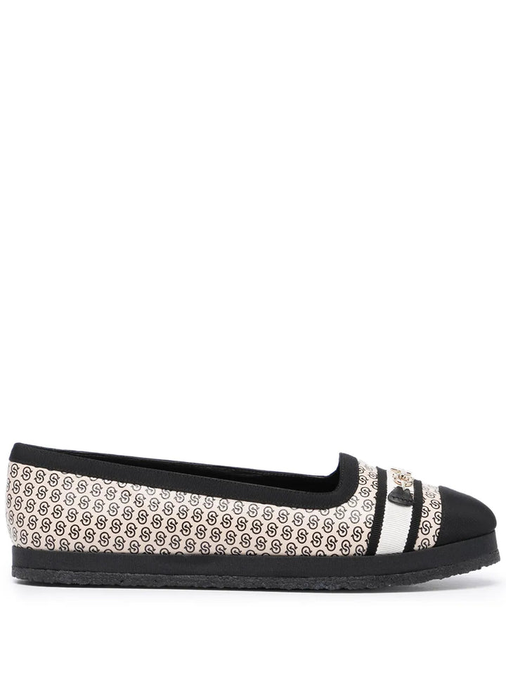 Ferragamo Kelsi Ballerina Shoes