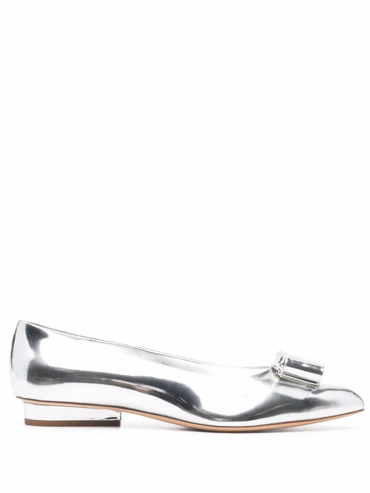 Ferragamo Viva Bow Ballerina Shoes in SILVER
