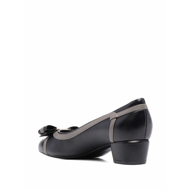 Ferragamo Vara Bow 30Mm Pumps