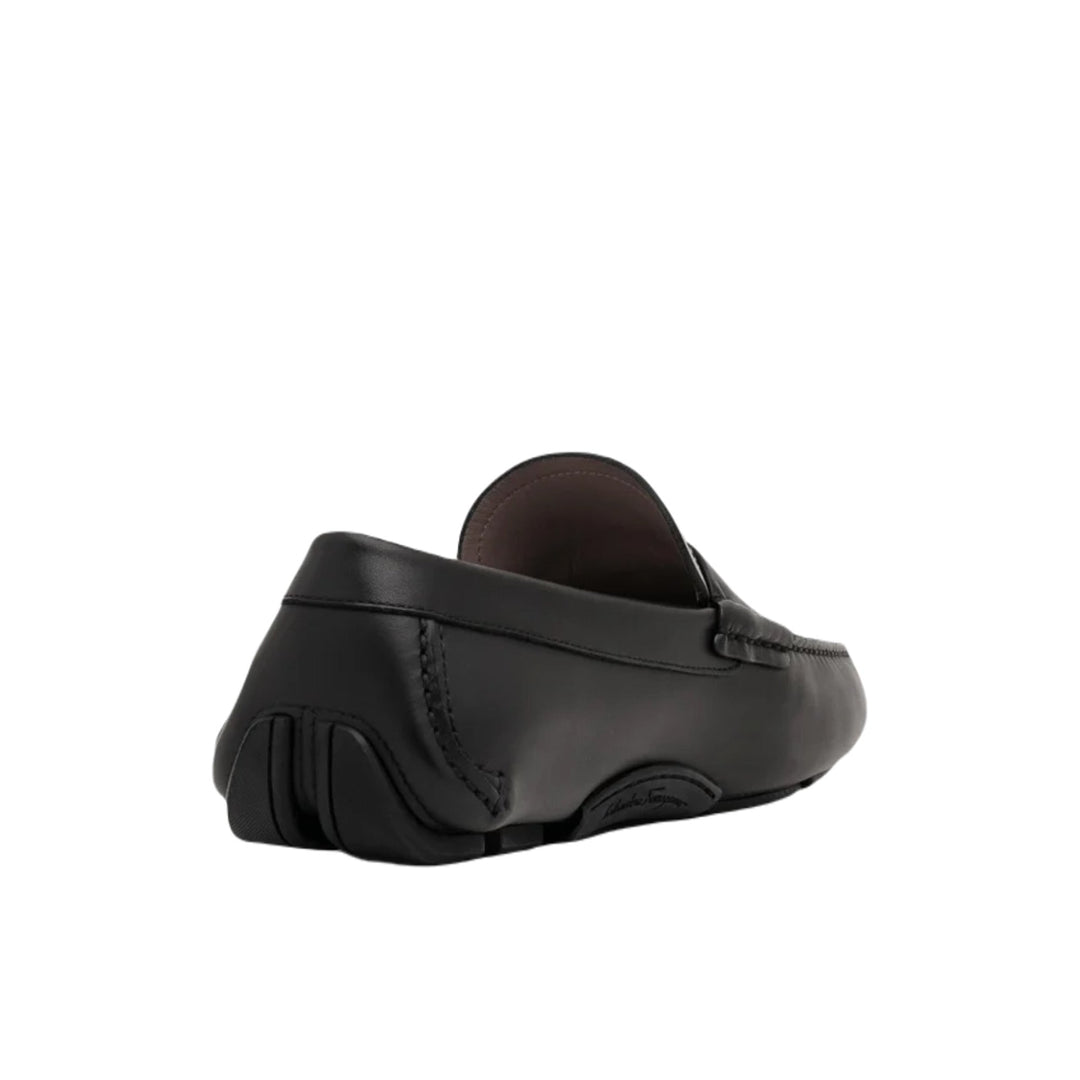 Mocasines de conducción para hombre Newton de Ferragamo en color negro