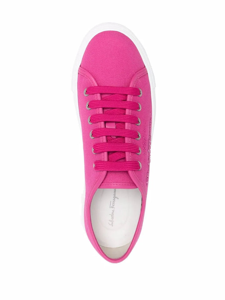 Ferragamo Logo-Embossed Low-Top Sneakers 030250751272