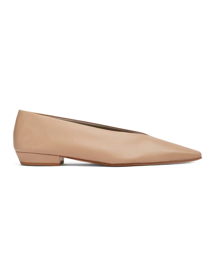 Bottega Veneta Leather Ballerinas in Beige