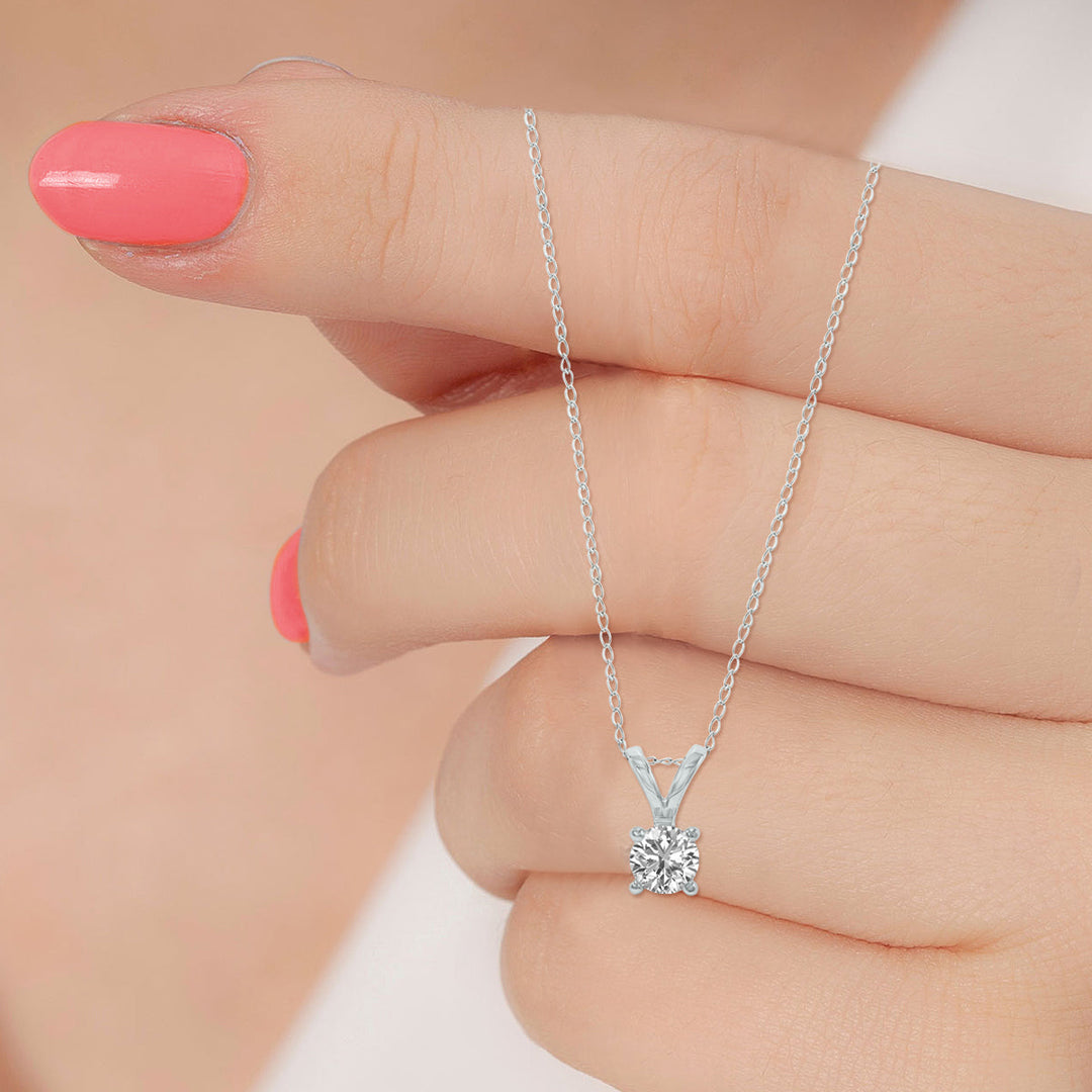 Lab Grown 1/2 Carat Diamond Solitaire Pendant In 14K White Gold (F-G Color, Vvs1-Vvs2 Clarity)