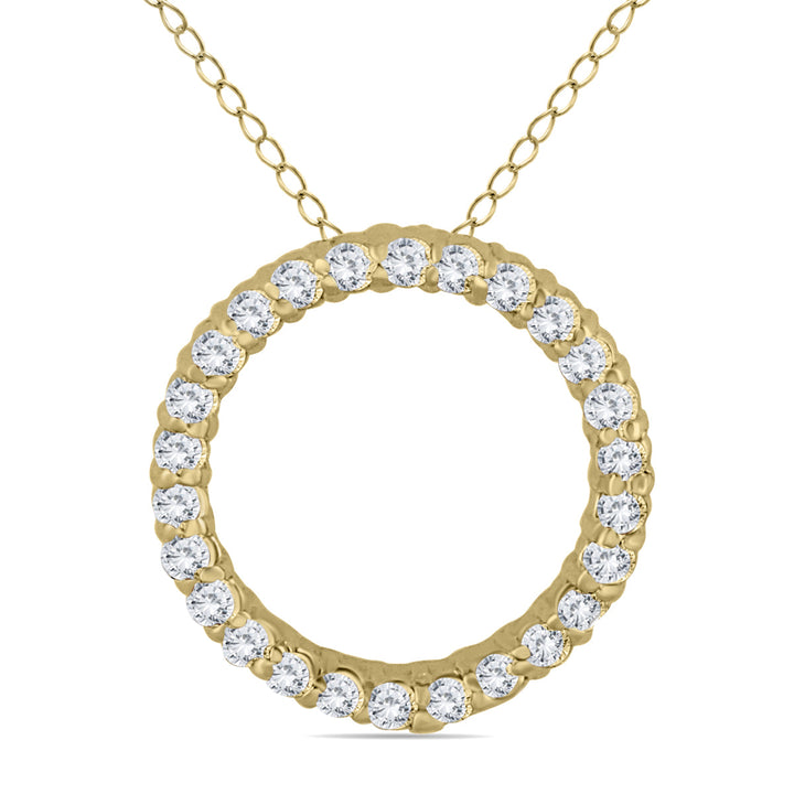 1/3 Carat Tw Diamond Circle Pendant In 14K Yellow Gold