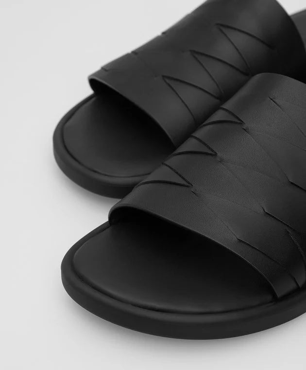 【関税・送料込み】BOTTEGA VENETA BLACK LEATHER SANDALS Bottega Veneta Black Leather Flip Flops | Luxury Designer