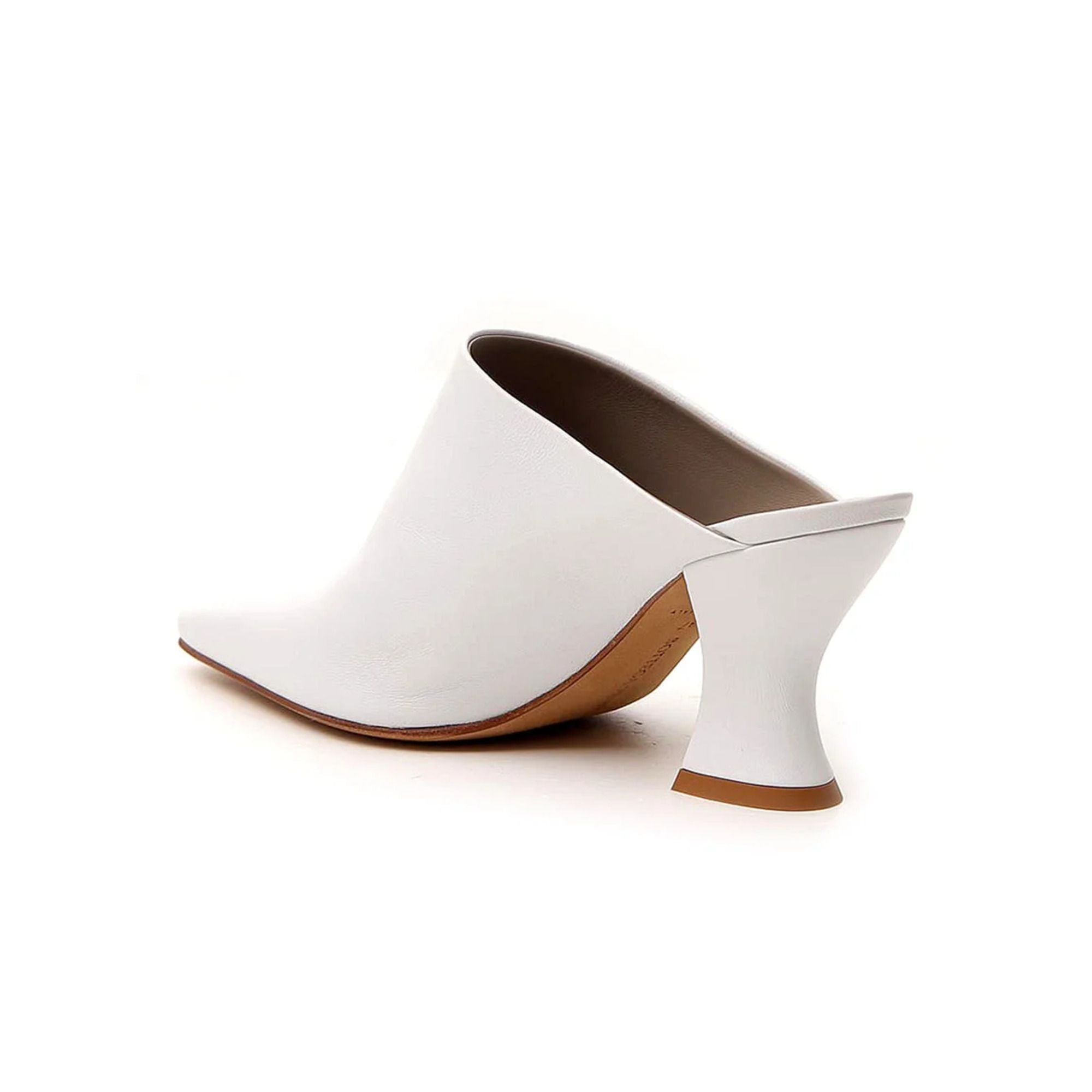 Bottega Veneta Almond Toe Leather Mules | Designer Fashion outlet