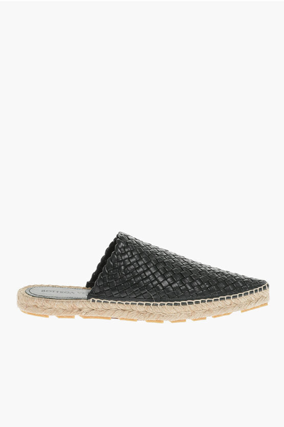 ESPADRILLE Sabot puntiagudo de piel trenzada de Bottega Veneta