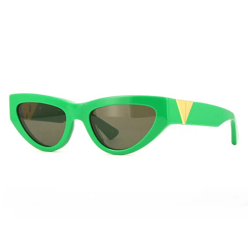 Bottega Veneta Sample Sale | Bottega Veneta Sunglasses Cat Eye Full Rim, Green Frame And Green Lens Bv1176S003 - Sunglasses | Designer outlet