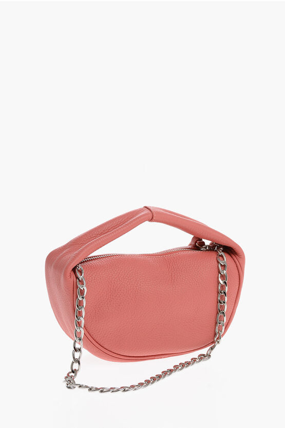 Bolso de mano BABY CUSH de piel texturizada con cadena de metal plateada de By Far