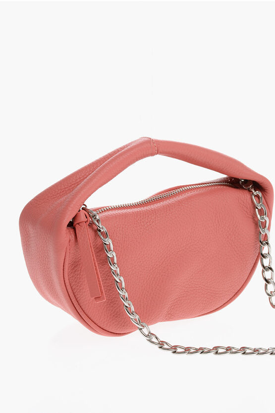 Bolso de mano BABY CUSH de piel texturizada con cadena de metal plateada de By Far